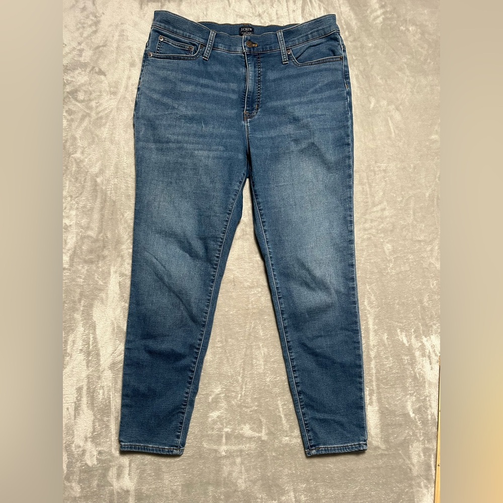 J Crew Factory 9” Mid Rise Skinny Jeans Women’s 33 Medium Wash Denim